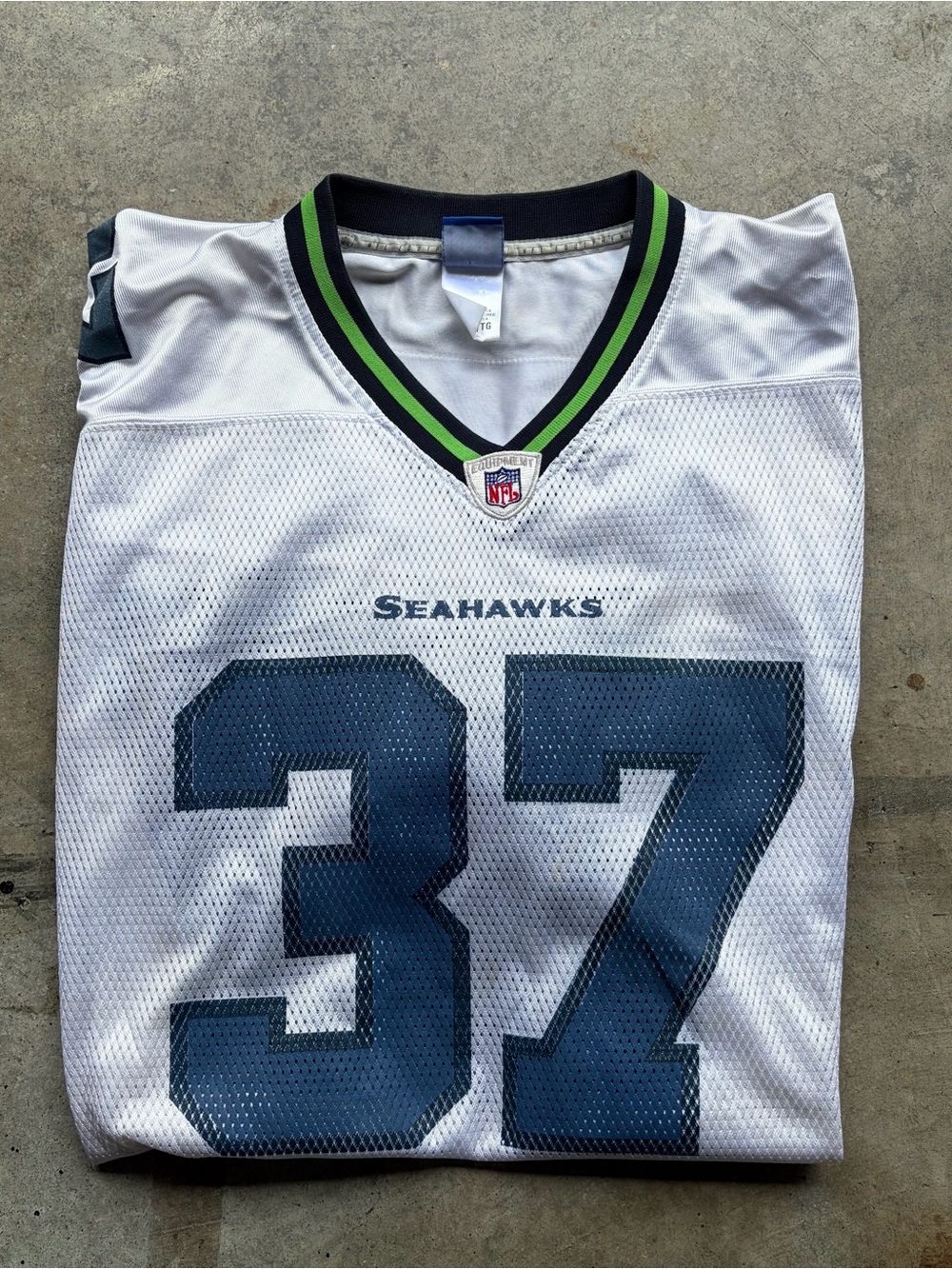 Vintage Reebok NFL Seattle Seahawks Shaun Alexander #37 Jersey White
